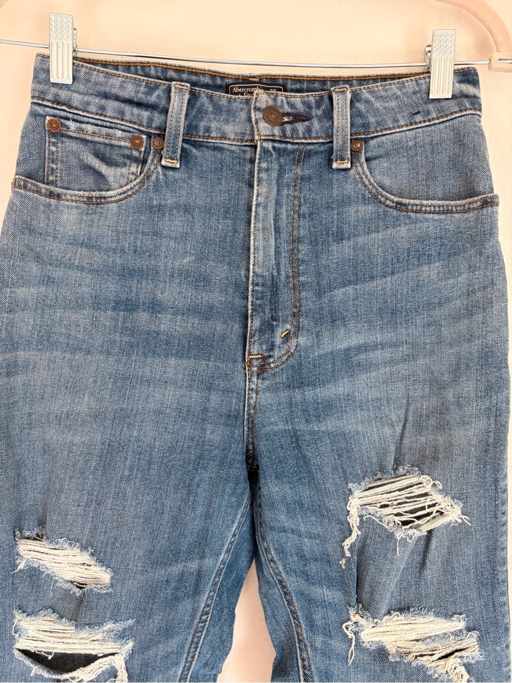 Abercrombie and Fitch Zoe Natural Rise Ankle Straight 27/4R - Picture 5 of 10
